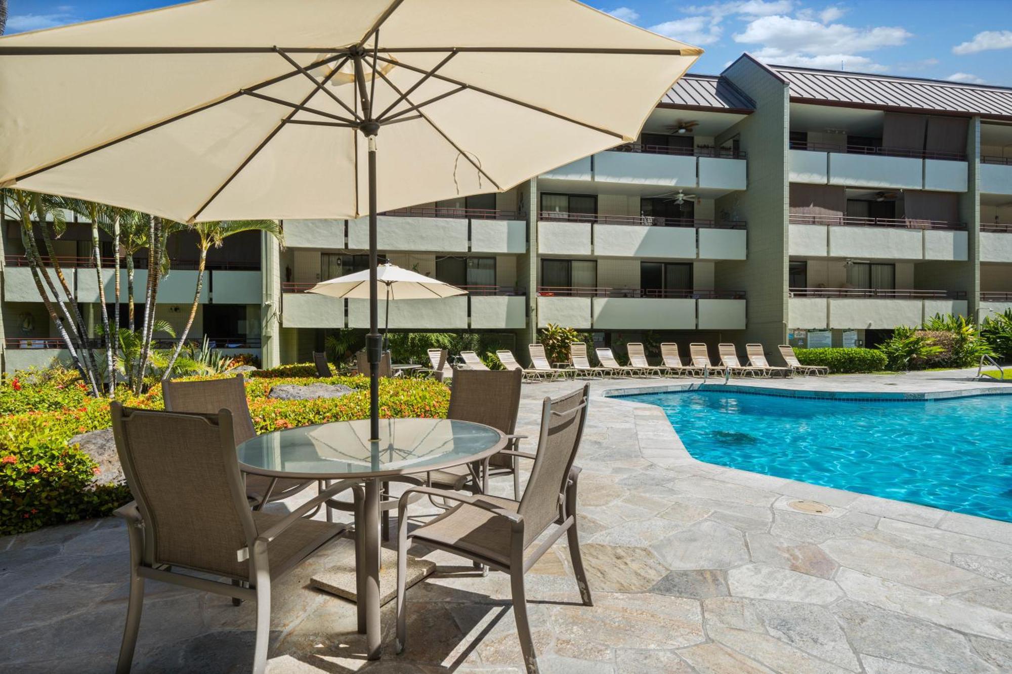 Big Island White Sands Village By Coldwell Banker Island Vacations Kailua-Kona Extérieur photo